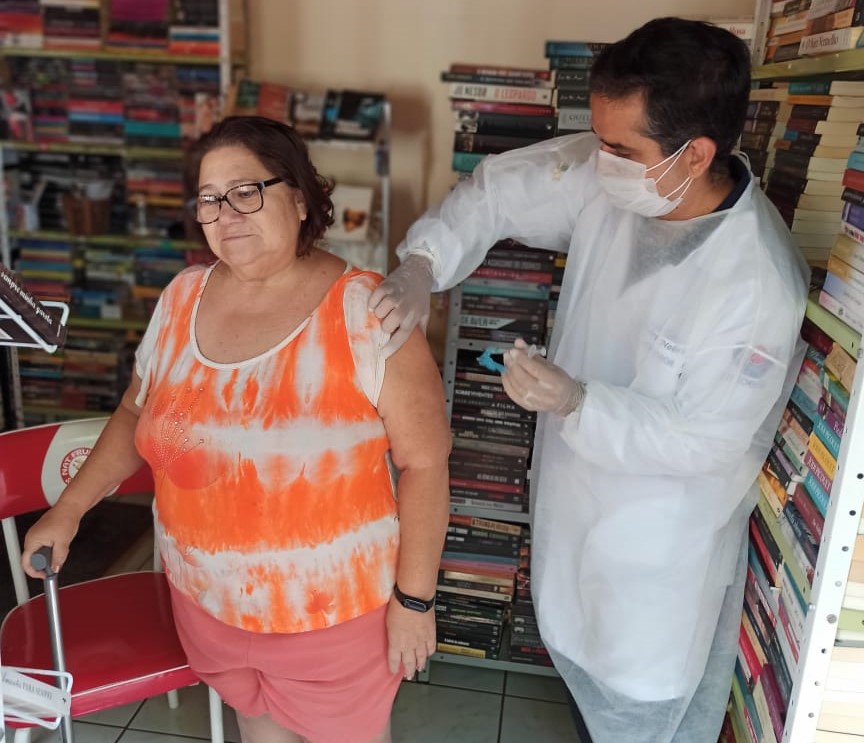 Enfermagem da Unioeste participa de ações contra a COVID-19 em Foz